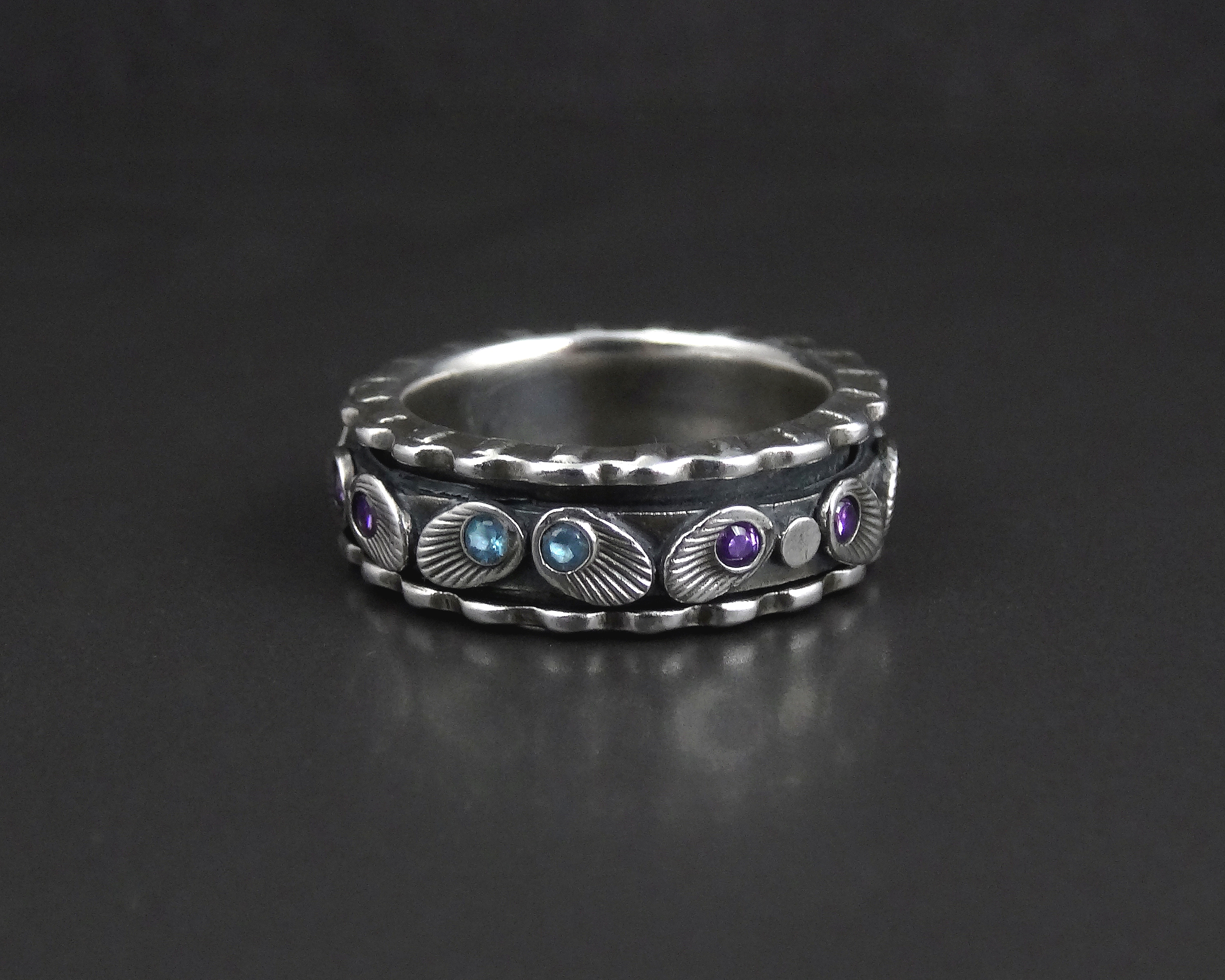 twinkles_Spinner Ring_joy Funnell_2b